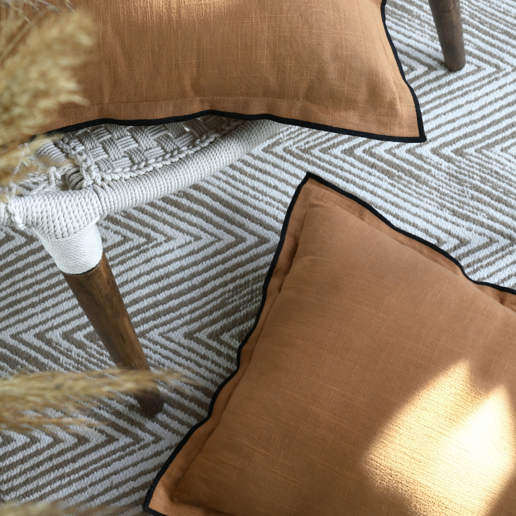 Coussin coton volant plat feston noir - Marron Clair