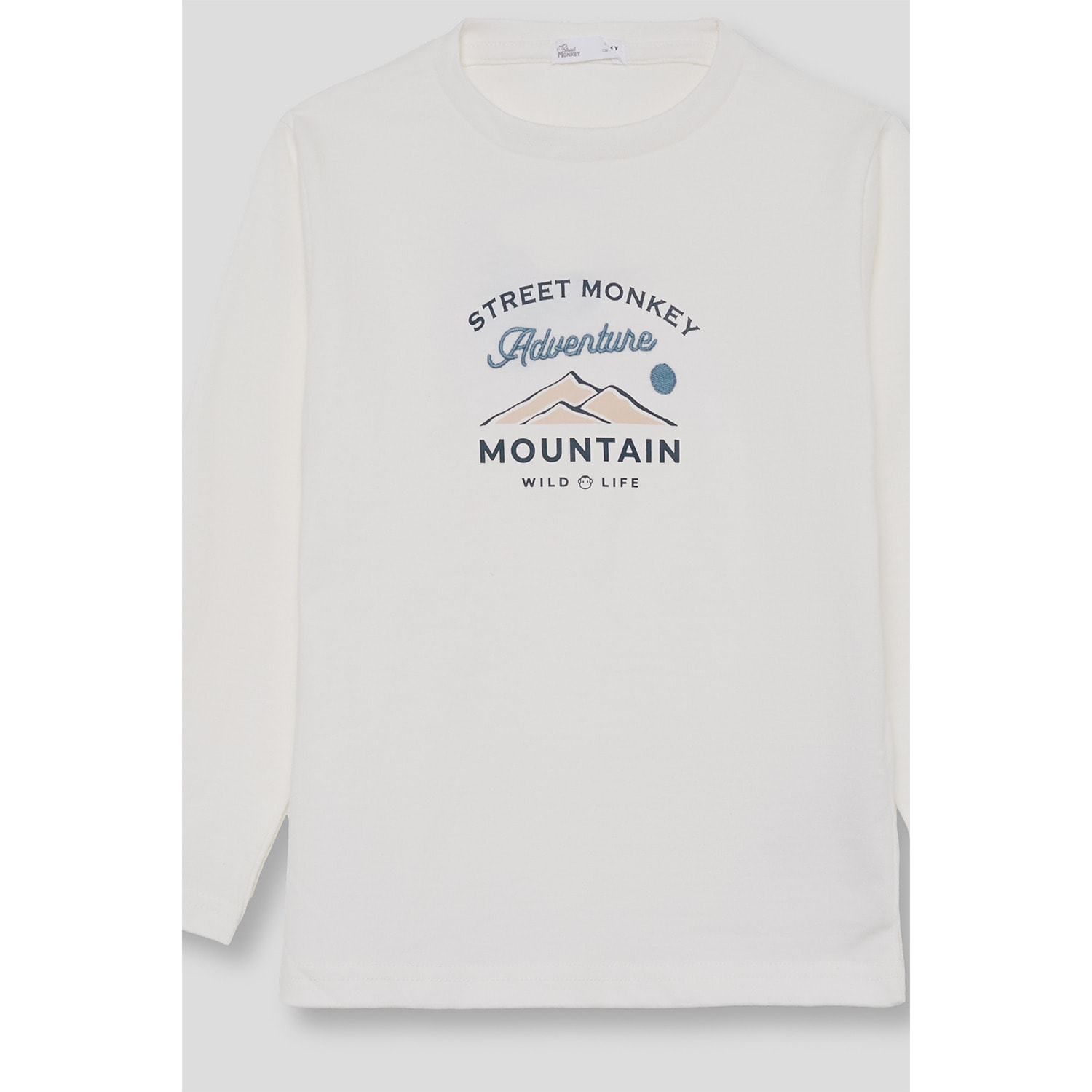 Camiseta niño crudo de manga larga, estampado de montaña estilo adventure, suave y cómoda | Color: Crudo | Street Monkey