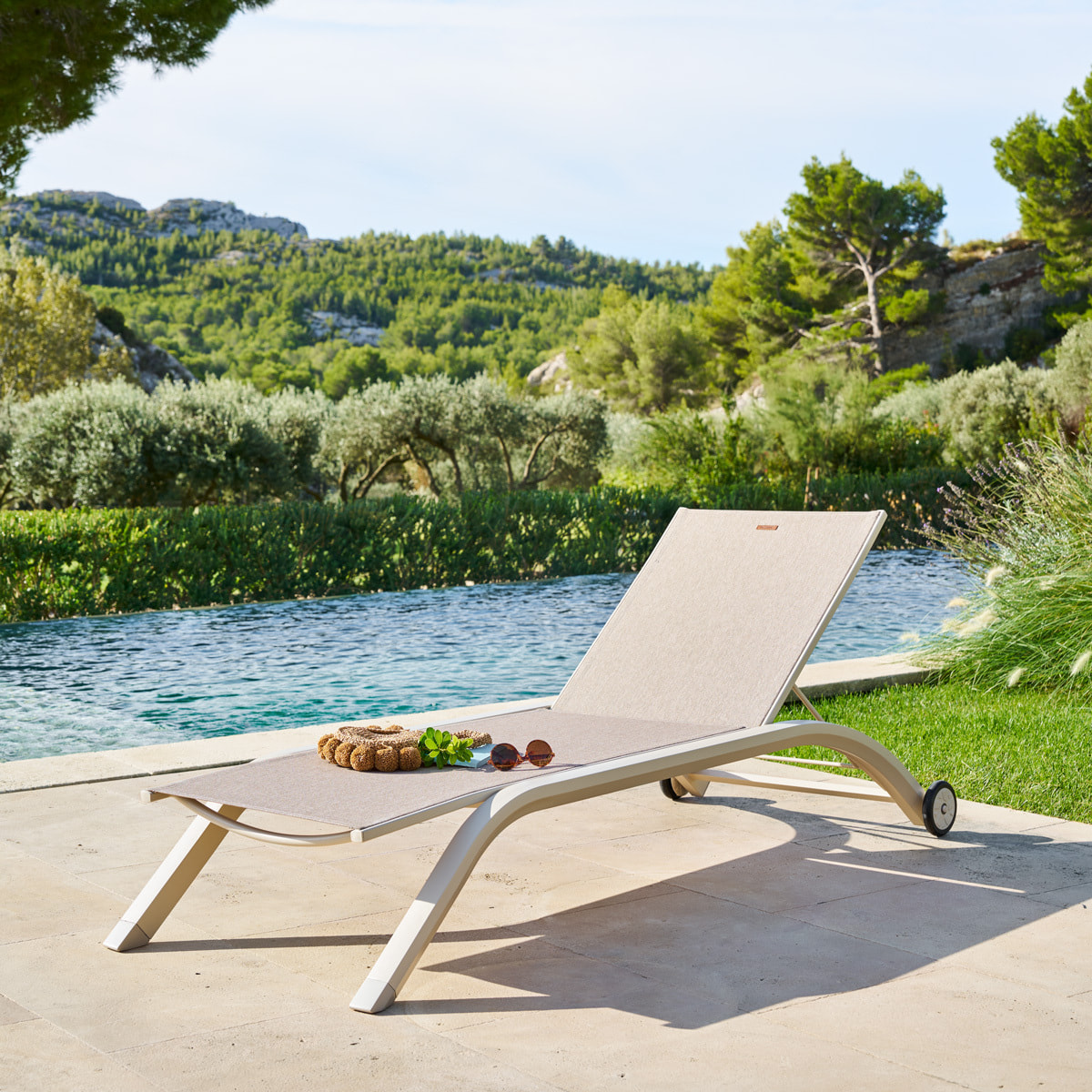 Transat "Jimani" badianne & argile 2 roues en aluminium et texaline