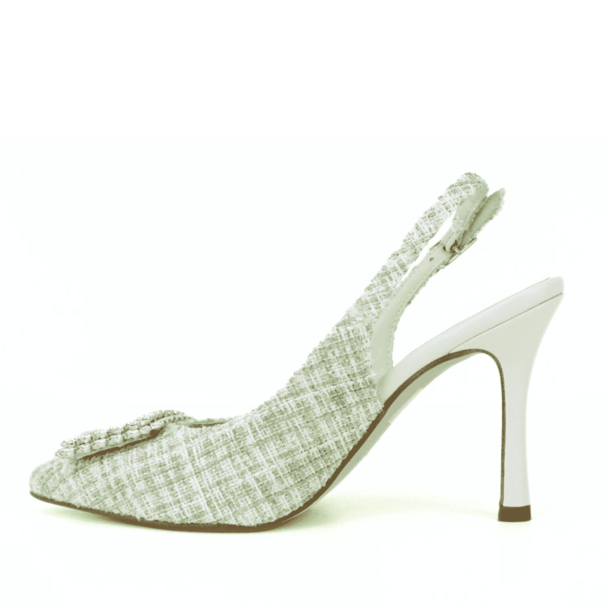 Salón destalonado en chanel verde. Tacón fino de 9 cm