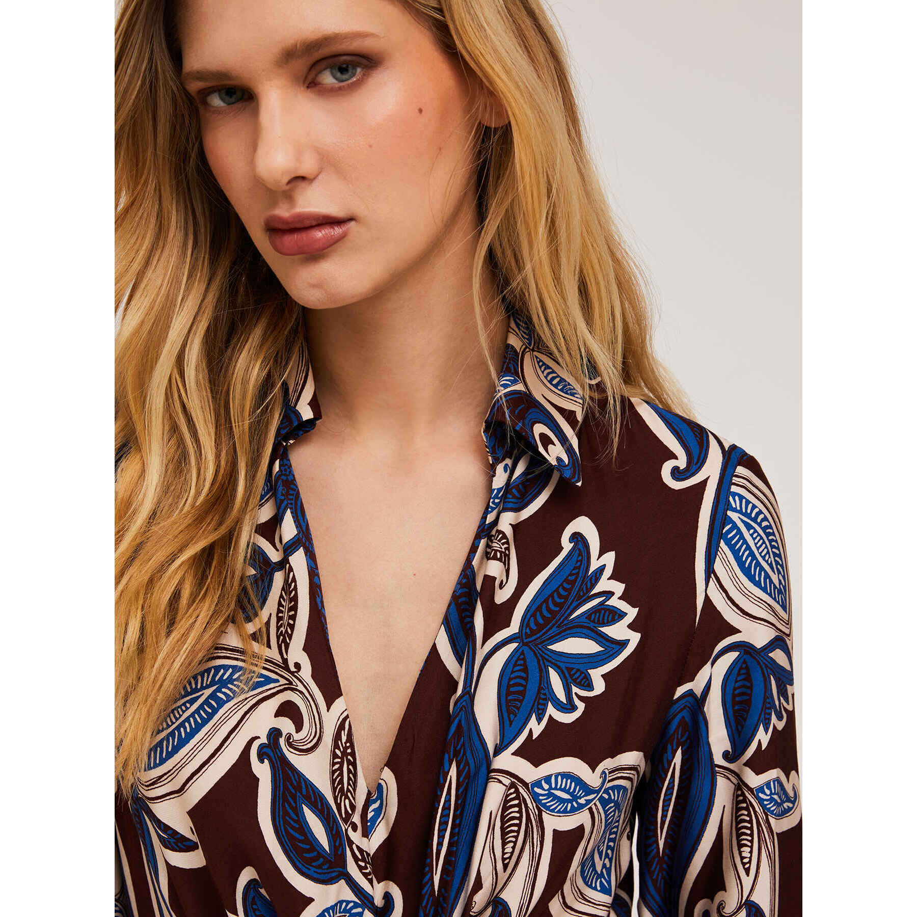 Motivi - Vestido largo de viscosa con estampado fular - Azul