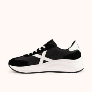MUNICH AGORA 06 Sneakers de estética urbana y técnica negras y blancas