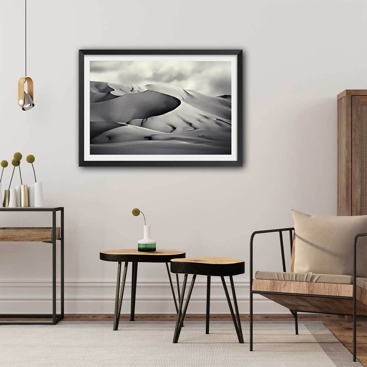 Affiche paysage désert du ténéré Affiche + cadre en bois - Noir