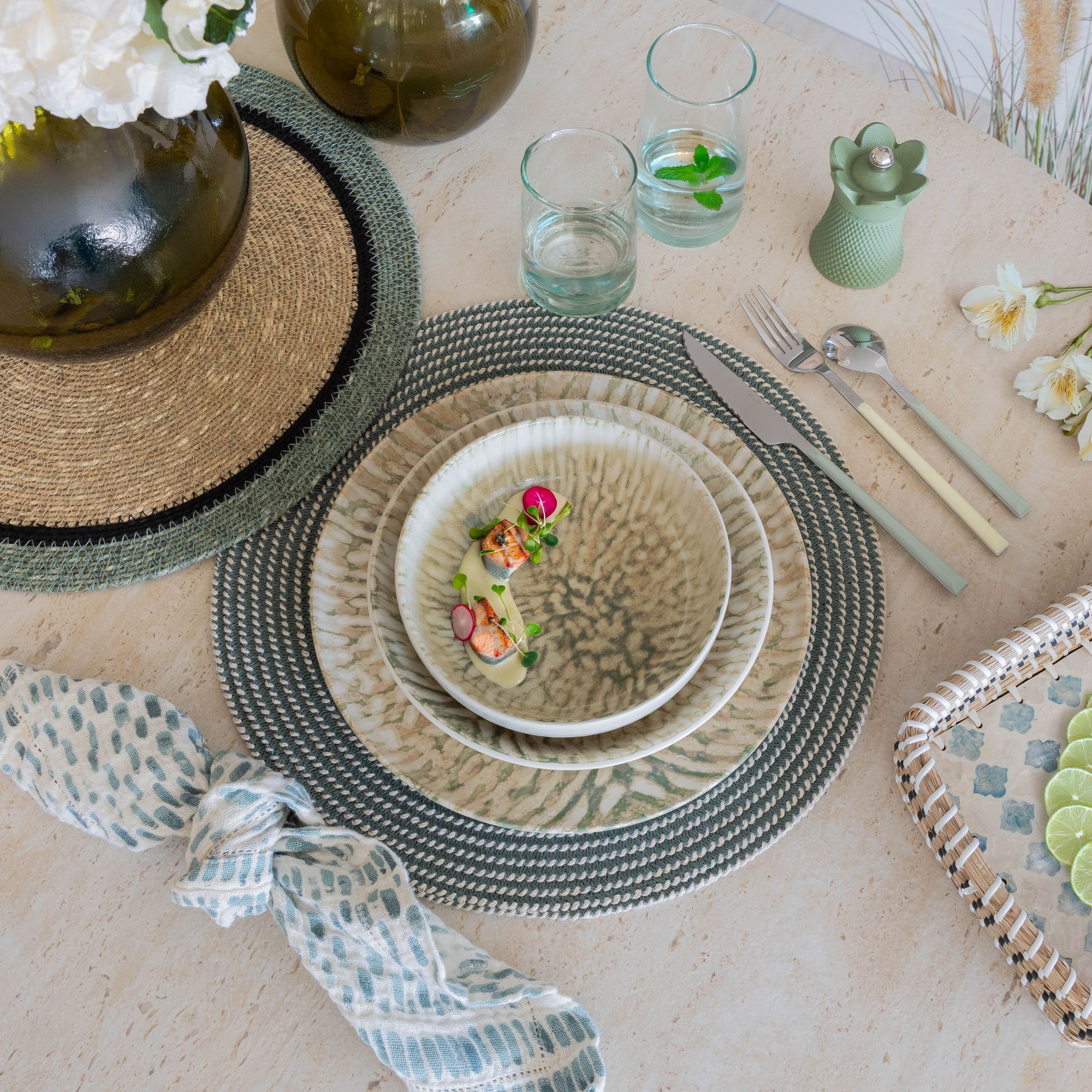 Lot de 6 assiettes creuses vertes en grès 20,5cm  JADE