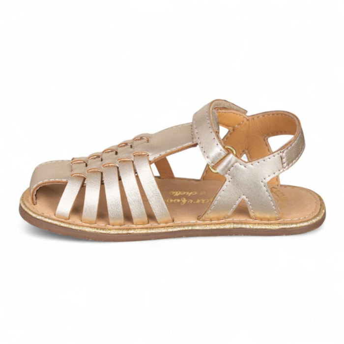 SANDALIA BAREFOOT PIEL CHETTO CANGREJERA TRENZADA ORO