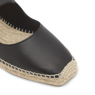 Alpargata plana Pepa estilo mary-jane en napa