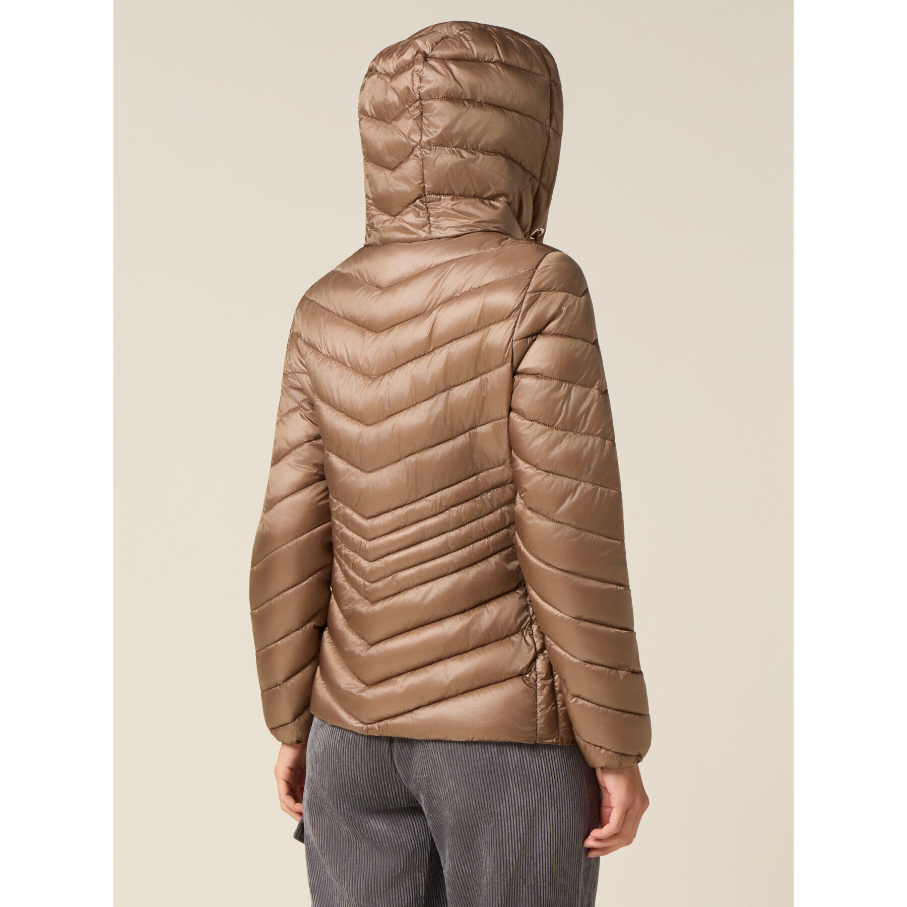 Oltre - Piumino lightweight con cappuccio - Beige