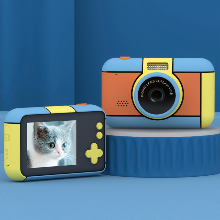 Fotocamera digitale D7 con foto da 32mpx e video HD per bambini. Schermo da 2,4 pollici. Con filtri ed effetti. Cordino per il trasporto.