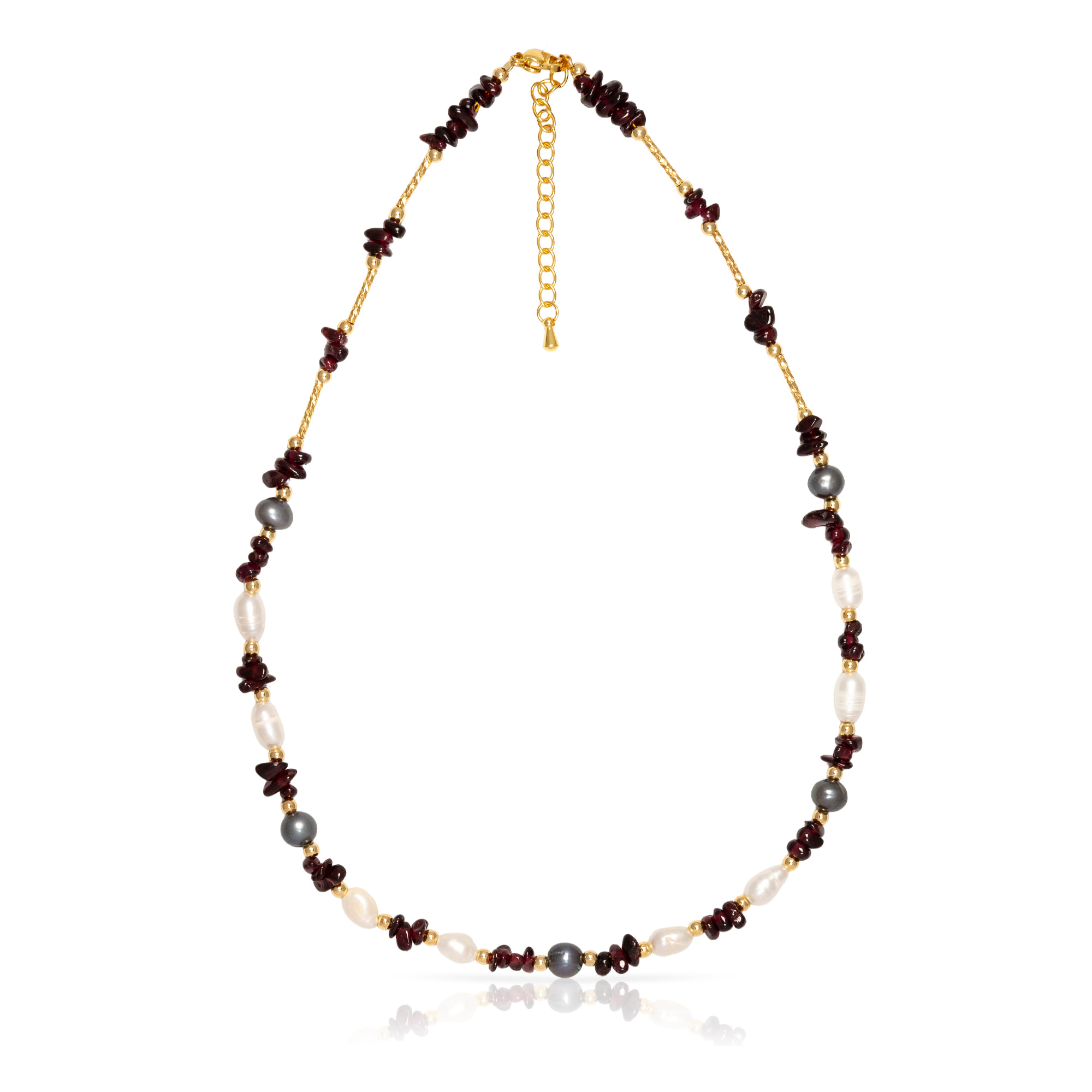 Set de pulsera y collar a juego de granates, piedras trituradas y perlas naturales con cierre de mosquetón.