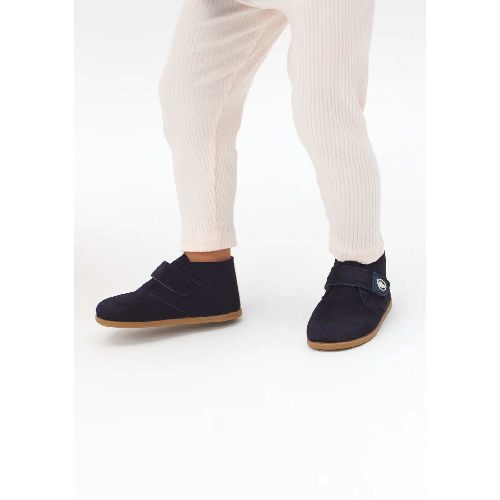 Scarpine per neonati in stile safari, design rispettoso