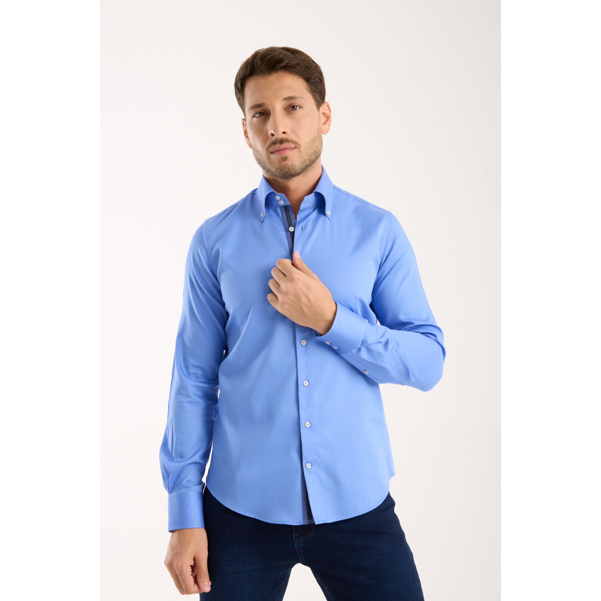 Camicia Uomo 2 Bottoni Button Down Slim Satin Unito Celeste Medio