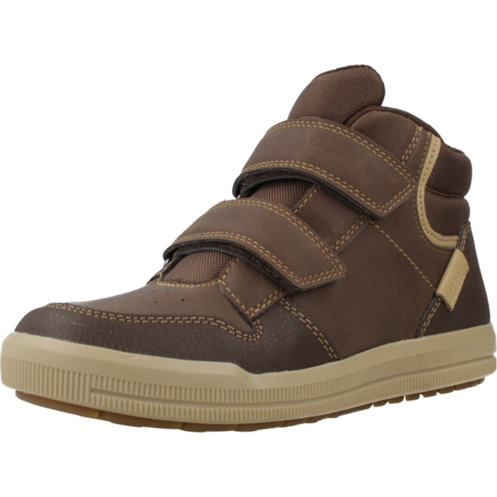 Zapatillas Niño de la marca GEOX  modelo J364AB 0MEFU MARRON