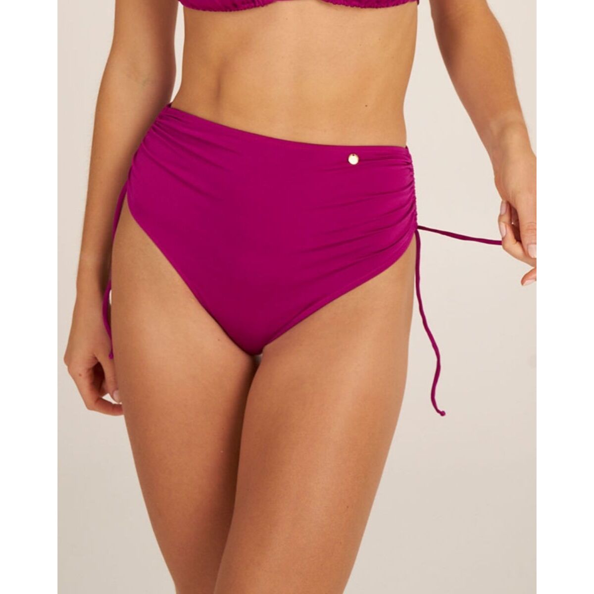 Braga de bikini alta en tejido satinado