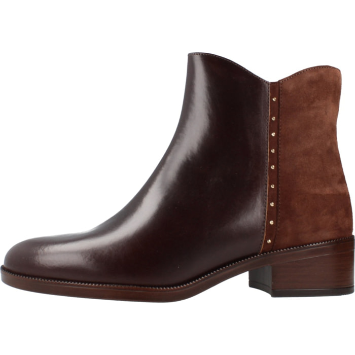 Botines Mujer de la marca GEOX  modelo D565EE 0AA21 MARRON