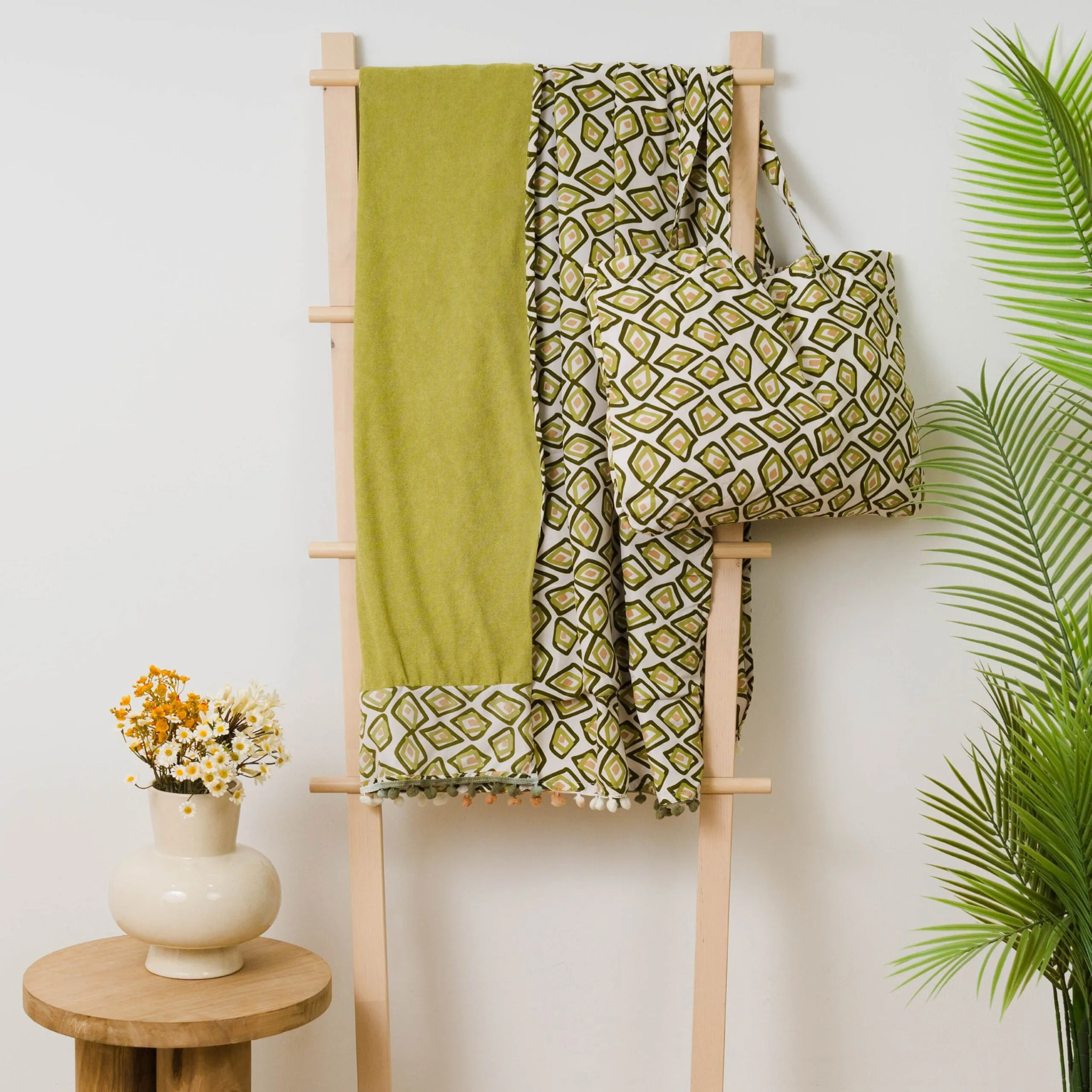 PACK TOALLA PAREO + BOLSO LIUVIA