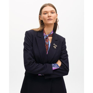 Blazer a righe con dettaglio gioiello sul bavero