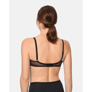 Sujetador de balconnet ultrafemenino atemporal que proporciona un escote seductor y hermoso.