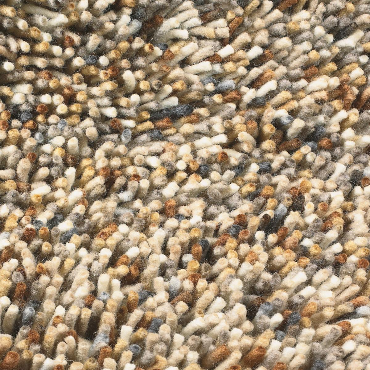 Tapis shaggy tissé en laine motif faux uni RABI