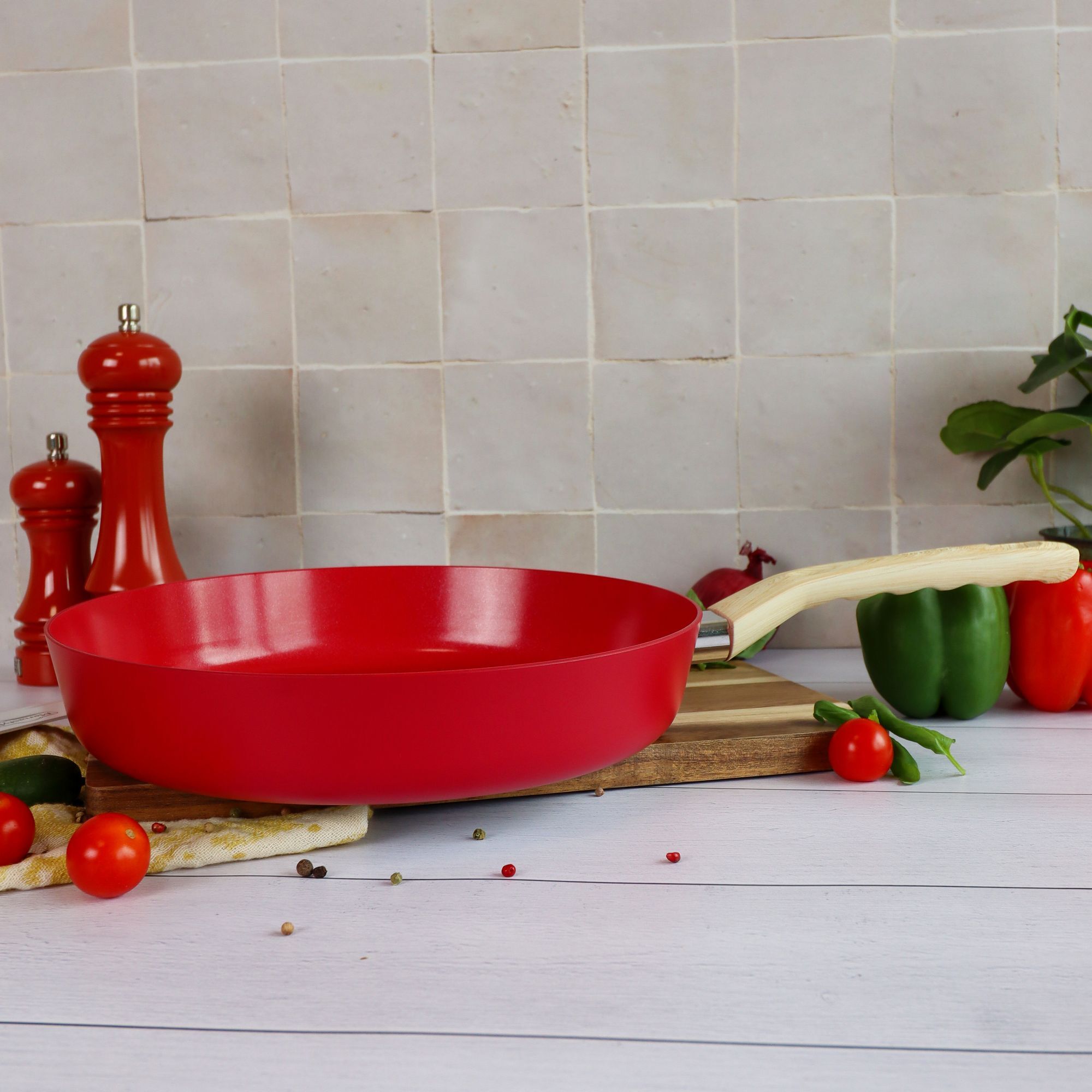 Poêle en revêtement céramique 24cm rouge - tous feux COLORAMA