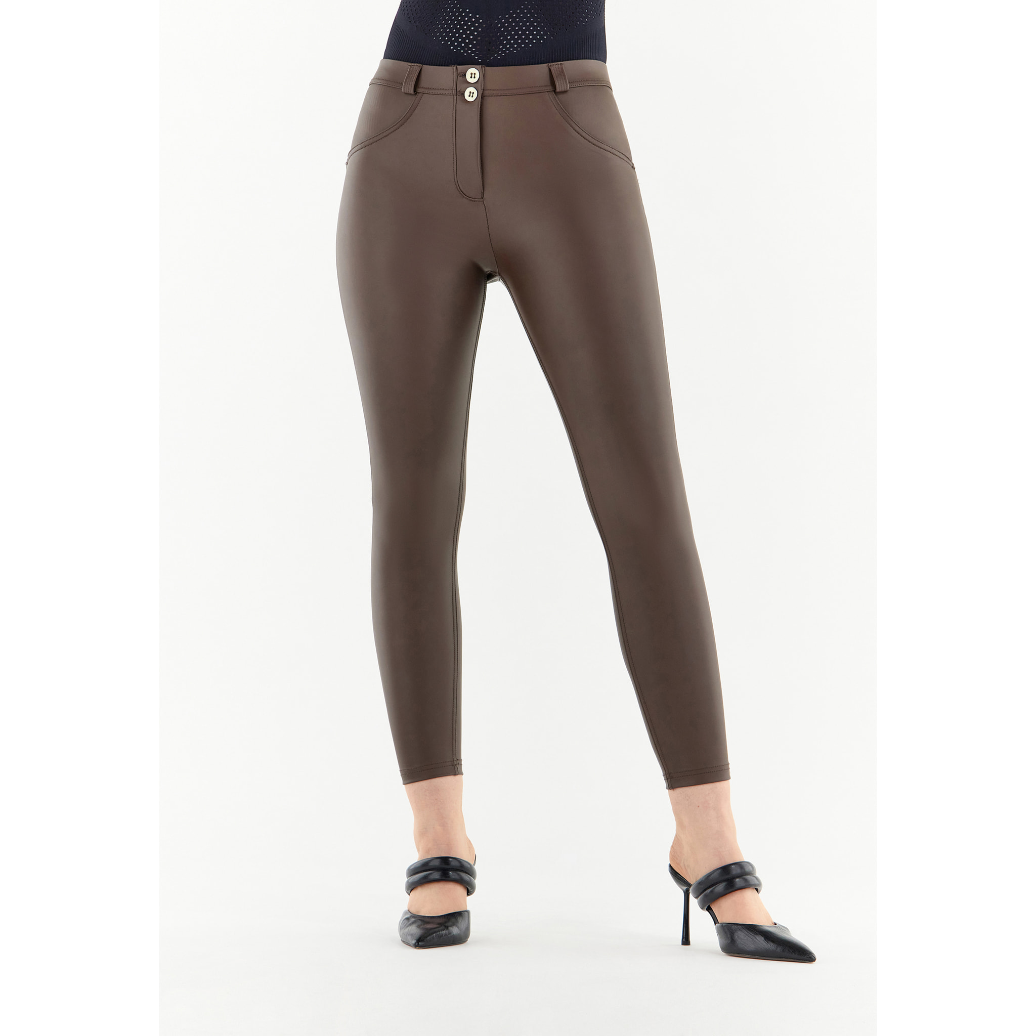 Pantaloni push up WR.UP® curvy con gamba superskinny similpelle