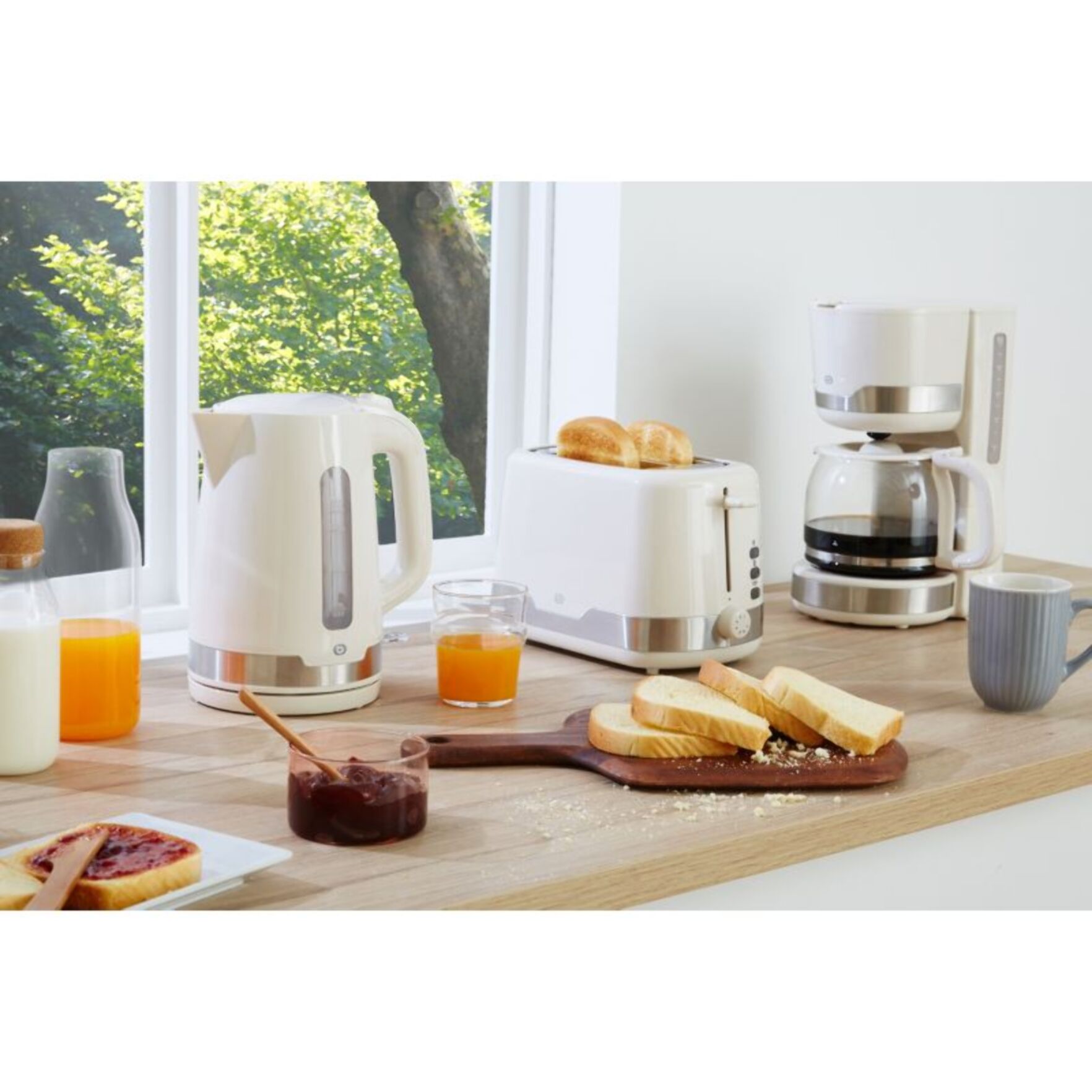 Cafetière filtre ESSENTIELB ECF4s crème