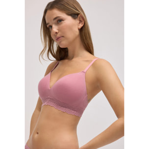 Reggiseno imbottito a costine senza ferretto con pizzo rosa, coppa B