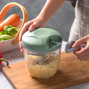 Picadora multiusos con cuchillas de acero inoxidable, corte multidireccional y 900ml de capacidad.