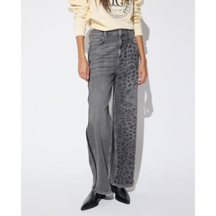 Jeans a gamba dritta con stampa leopardata ed effetto similpelle