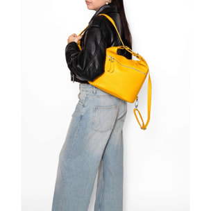 Borsa a spalla convertibile in zaino Bianca da donna In Vera pelle Made in Italy 30x26x9 cm