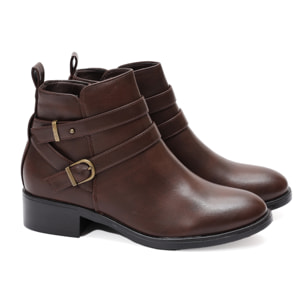 Stivaletto in simil pelle con fibbia