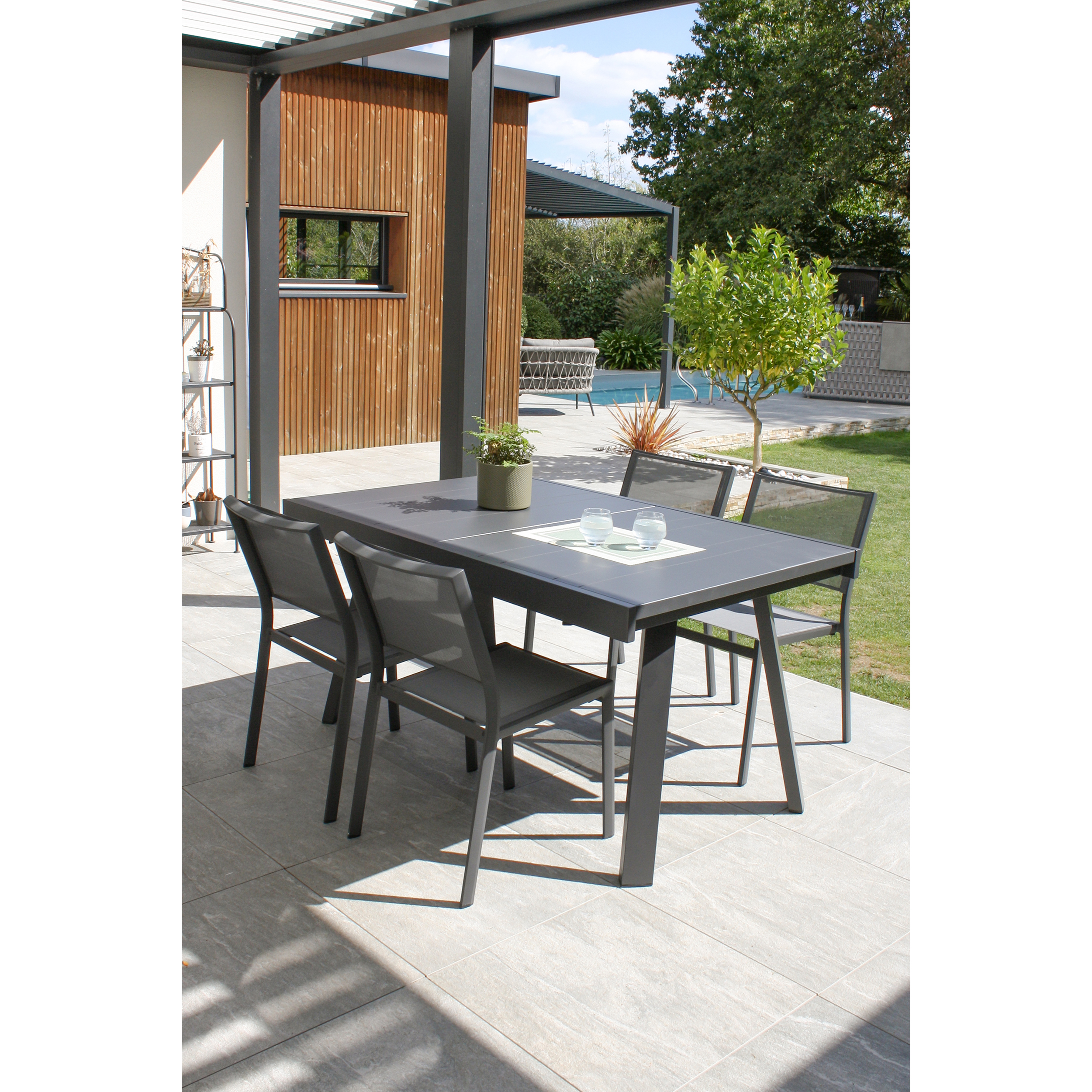 STOCKHOLM - Ensemble repas de jardin 4 places en aluminium gris anthracite