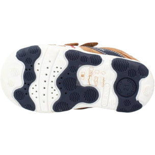 Zapatos Niño de la marca GEOX  modelo B N.BALU B. A MARRON