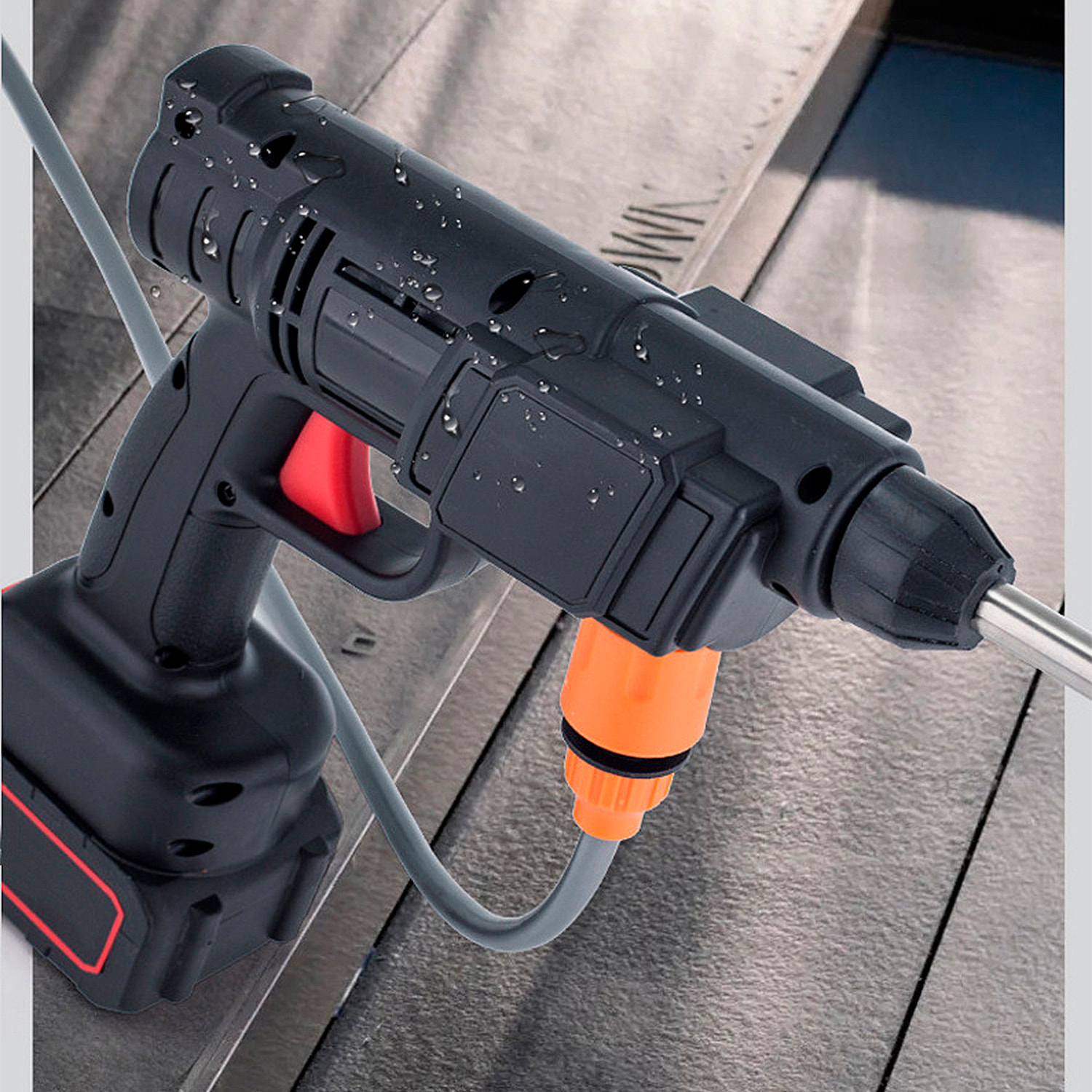 Pistola per lavaggio ad alta pressione con batterie rimovibili da 13000 mAh e 3 adattatori di lavaggio diversi. 180W e 10 bar di pressione.