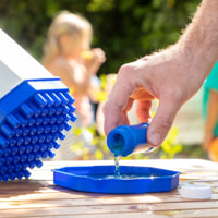 Pistola gigante di bolle ricaricabile con LED - blu e grigio - 21,5x12x21,5 cm