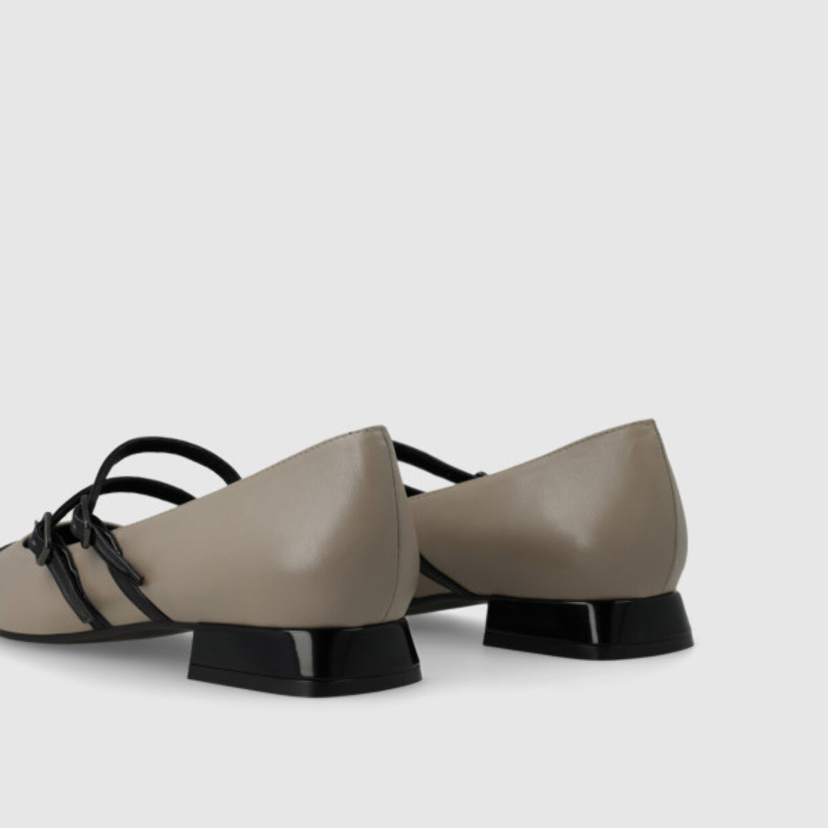 BAILARINAS GRISES BRO4982