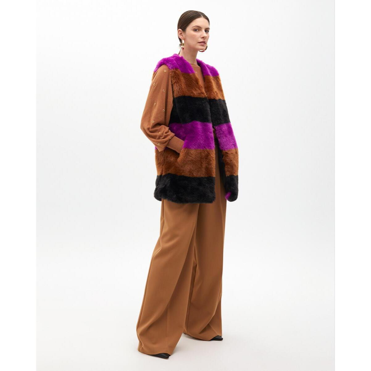 Gilet in Pelo a Righe Contrastanti