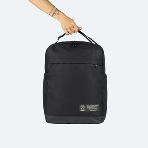 Mochila negra de poliéster reciclado MUNICH GATE X-39 UNDERSEAT BACKPACK
