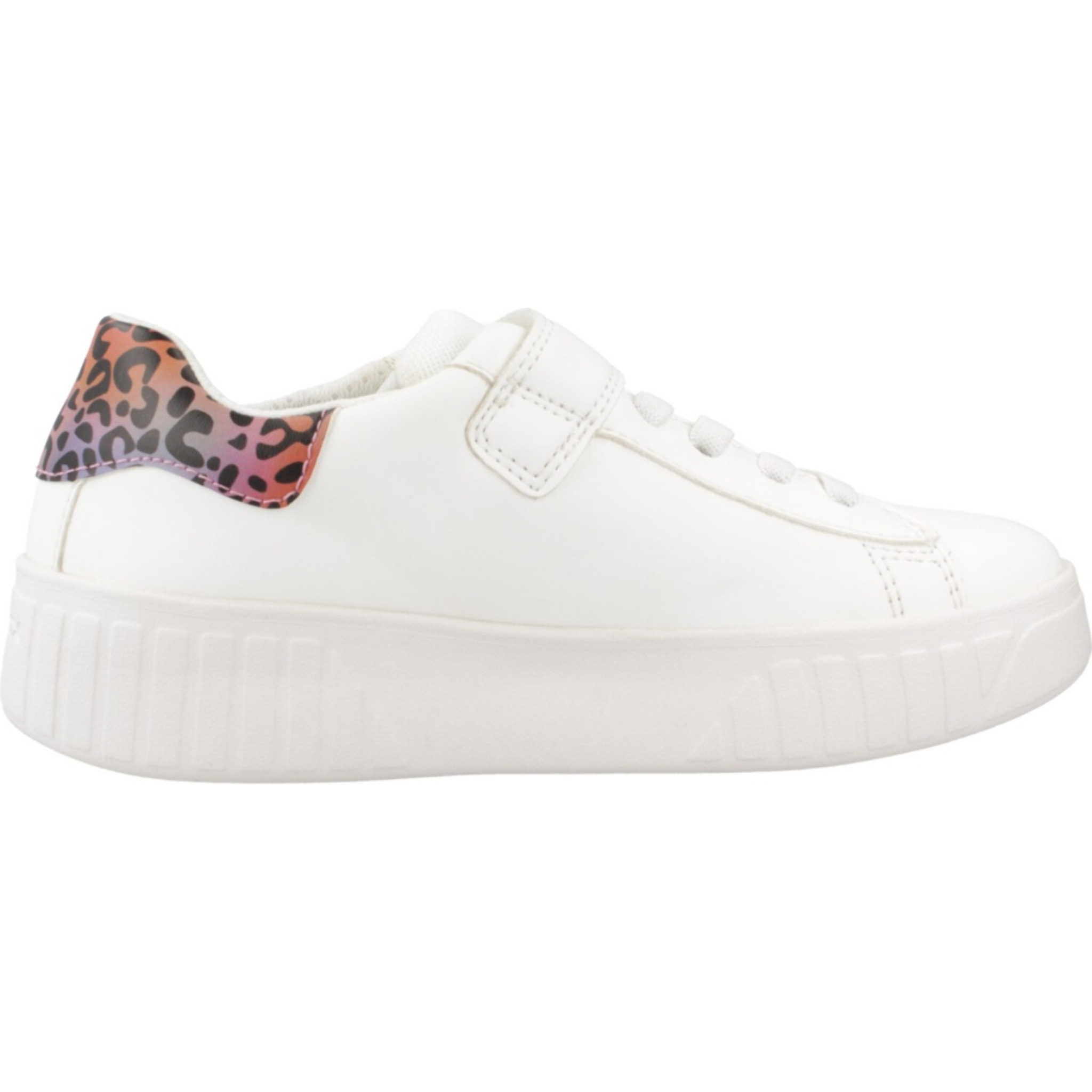 Zapatillas Niña de la marca GEOX  modelo J MIKIROSHI GIRL White