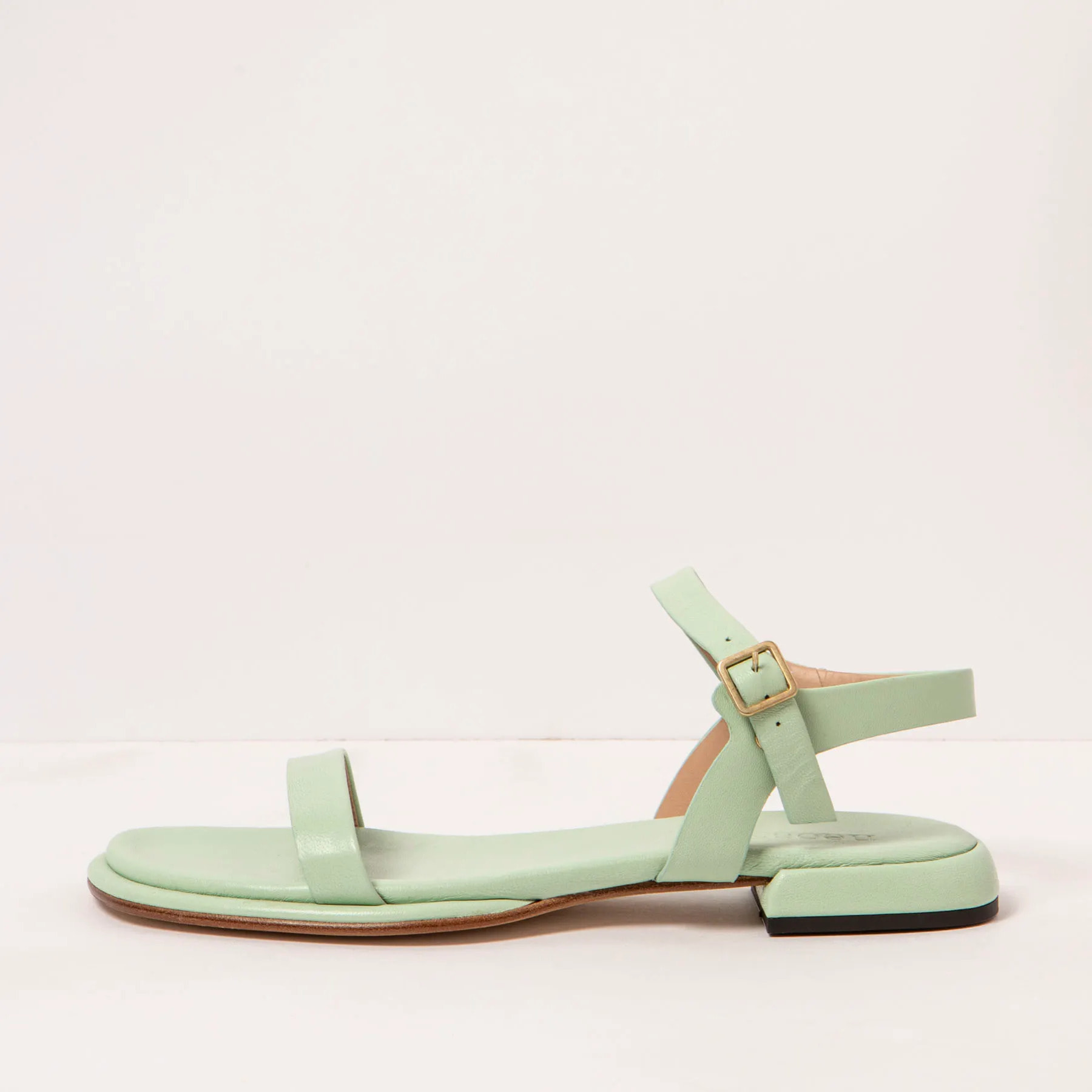 Sandalias S3152 NAPPA PASTEL GREEN/ VALVIN color Pastel green