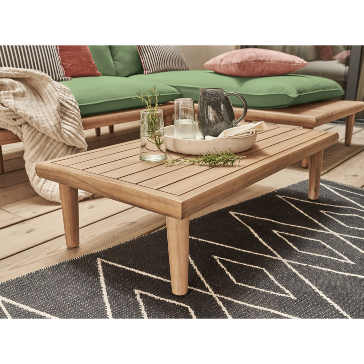 Papeete - salon bas de jardin avec coussins vert - 4 places + table - en bois d'acacia FSC  100% - Vert / Beige