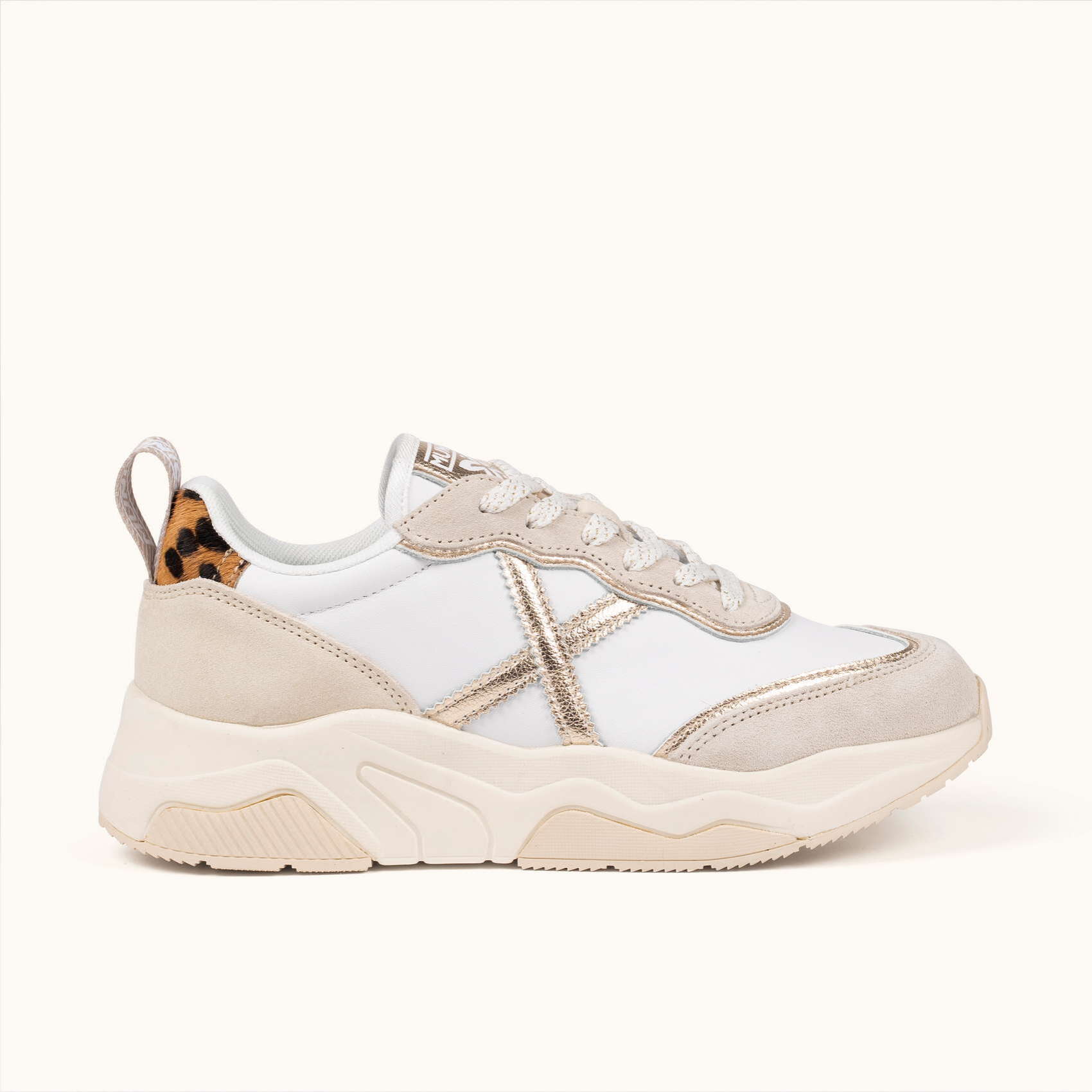 Zapatillas de diseño retro con volumen Blanco, Dorado y Animal Print MUNICH WAVE 182