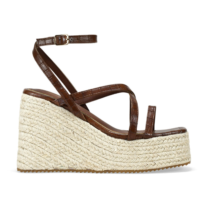 Sandalias de cuña marrones con plataforma de esparto