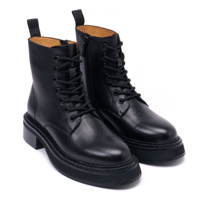 Stivaletto British Passport Nero