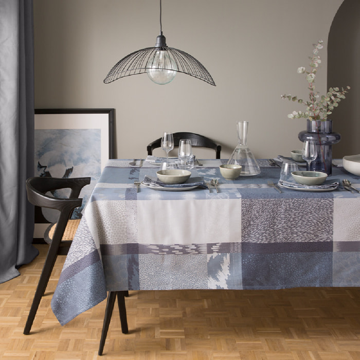 Nappe pur coton motif jacquard bleu gris Mille matieres orage