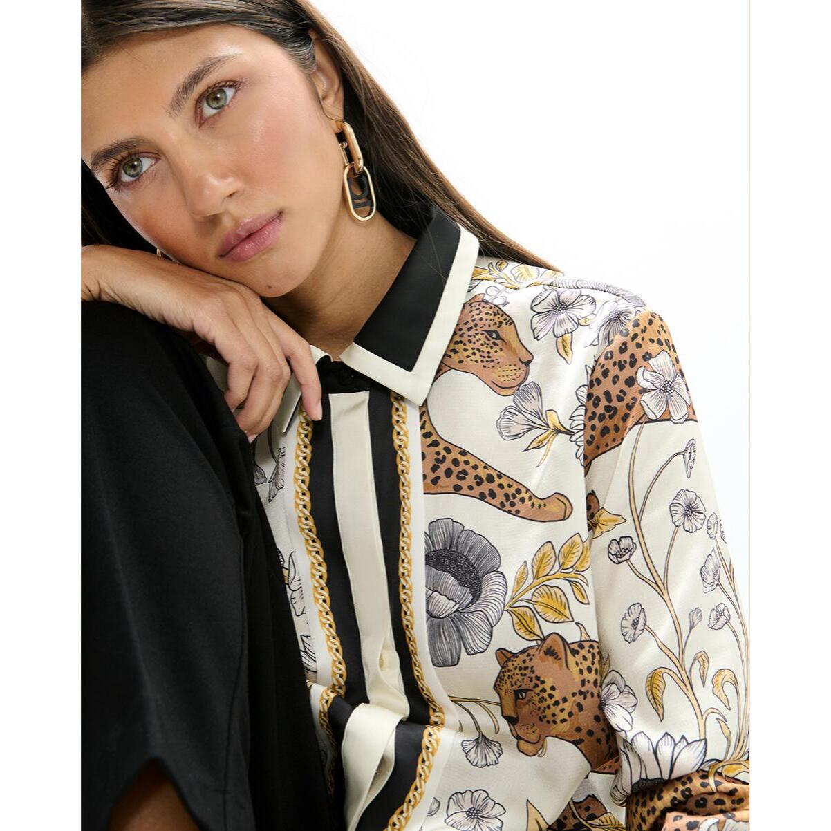 Camicia con stampa leopardata e bordo