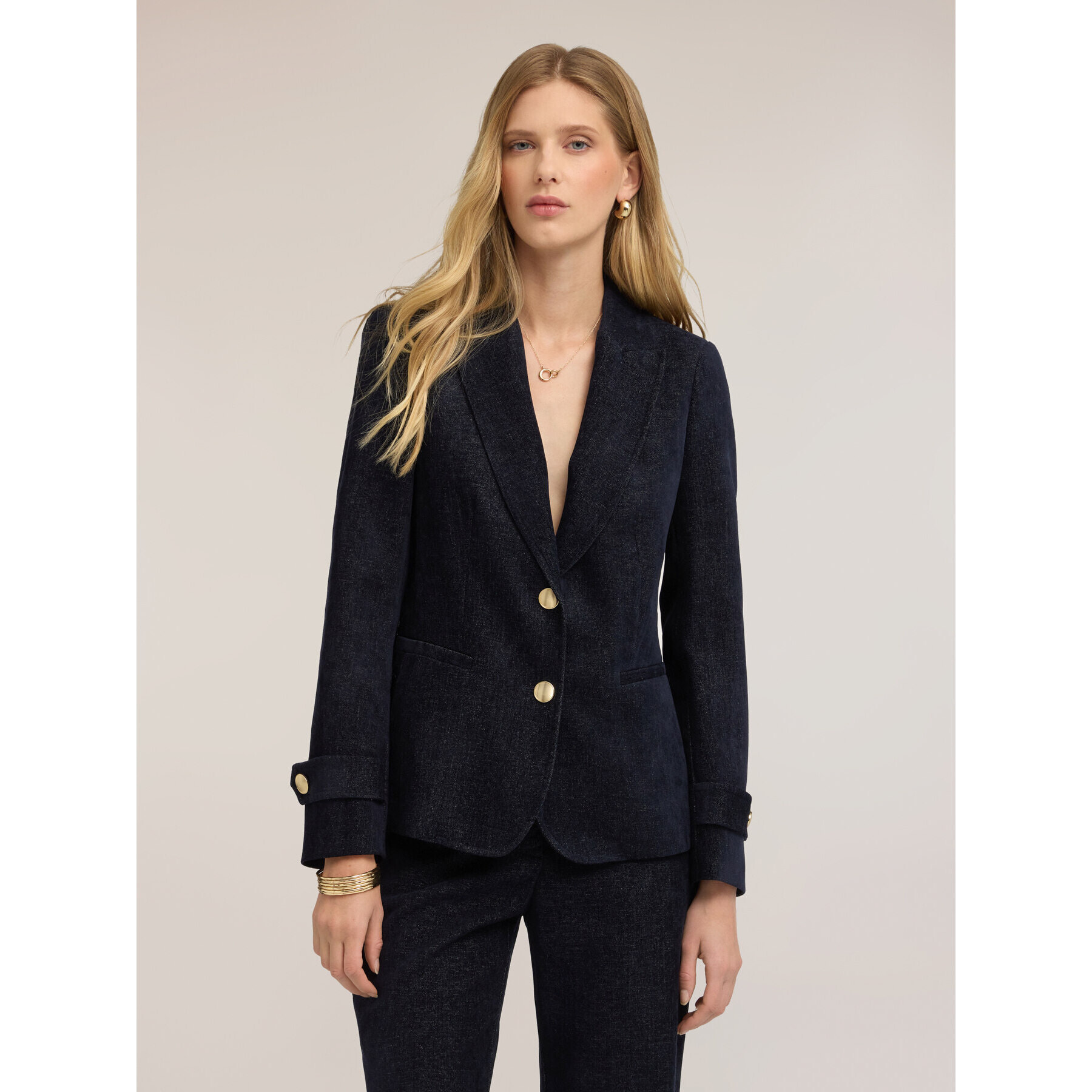 Motivi - Blazer in velluto con bottoni gioiello - Blu