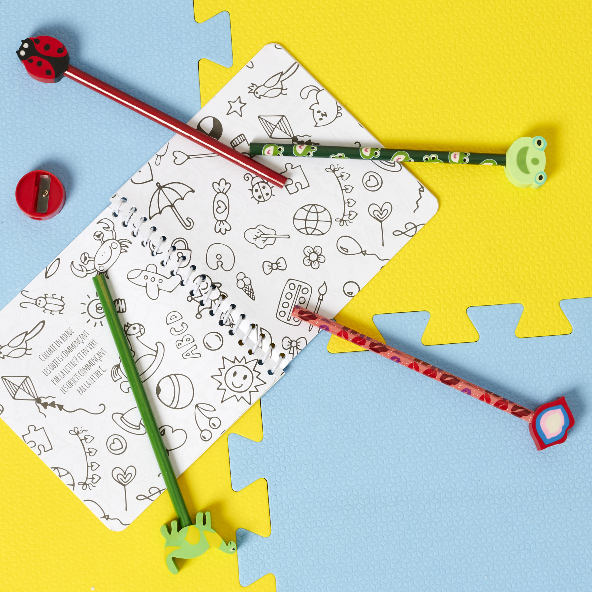 CAHIER D ACTIVITES CRAYON X20 GOMME X202