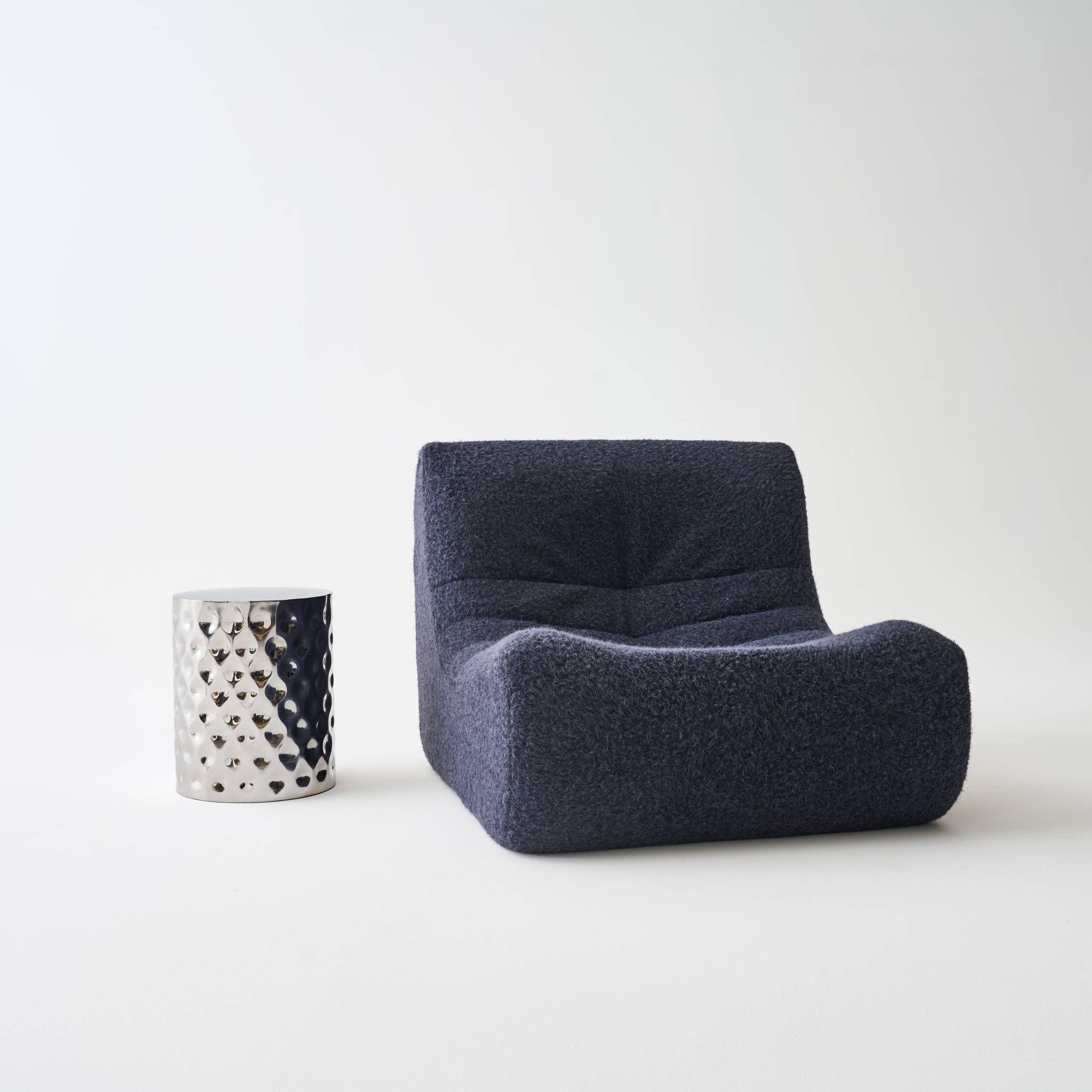 Table d'appoint. bout de canapé. table de chevet acier émaillé chromé Ø33 x H 41cm - Mira