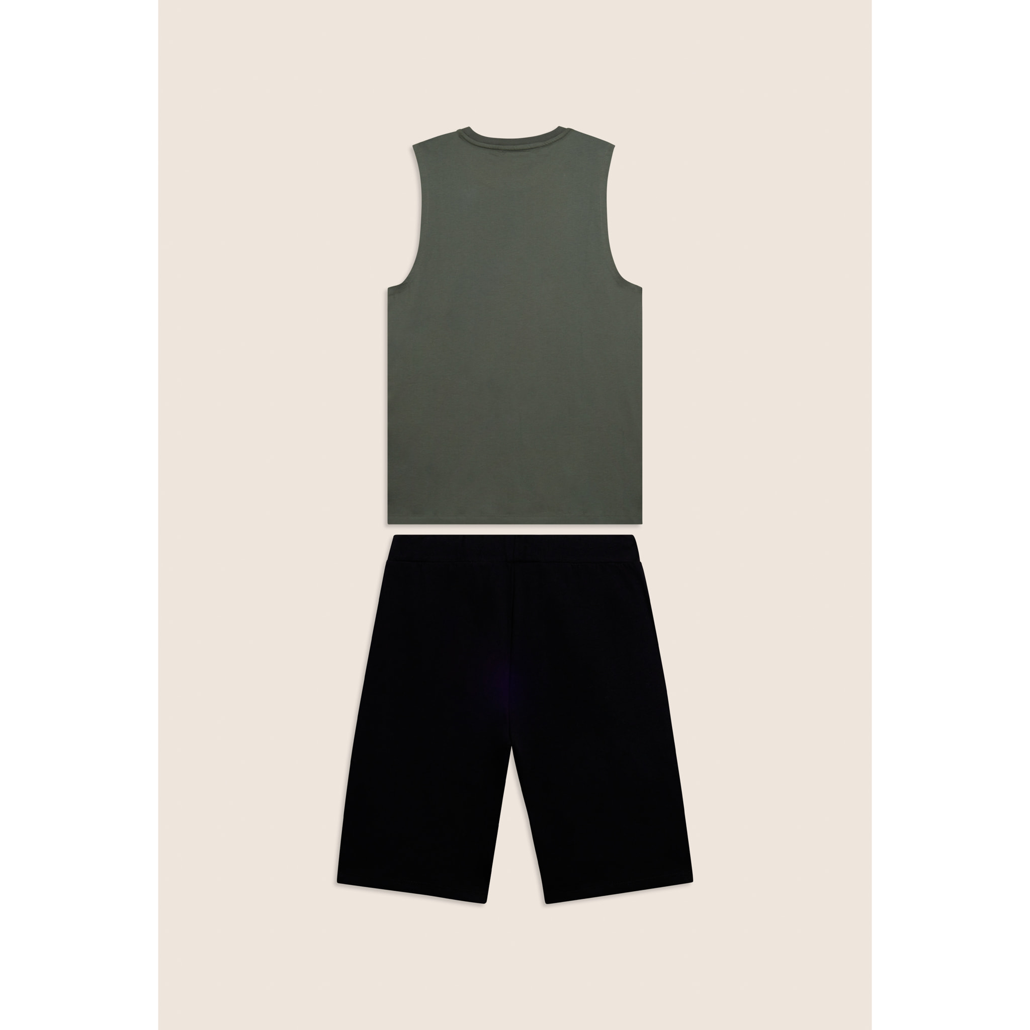 Completo sportivo in cotone con top smanicato e bermuda