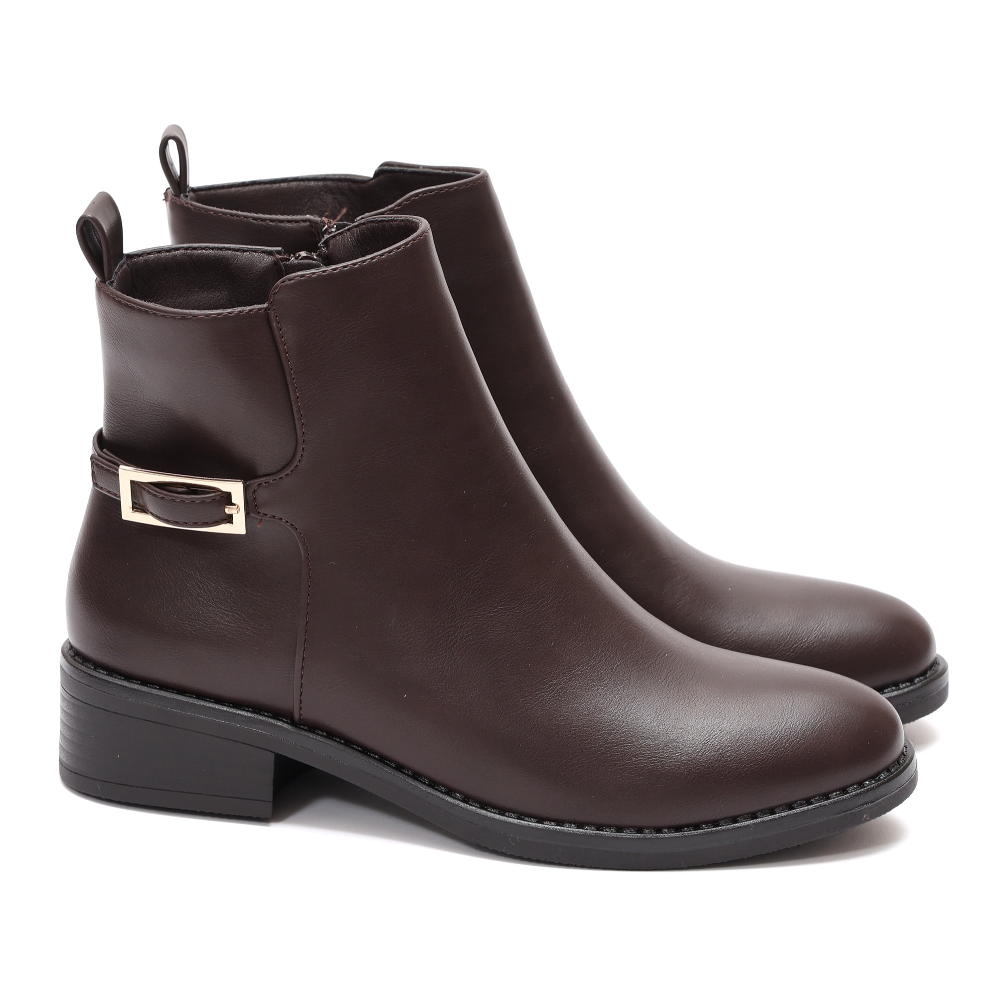 Stivaletti in simil pelle con fibbia dorata